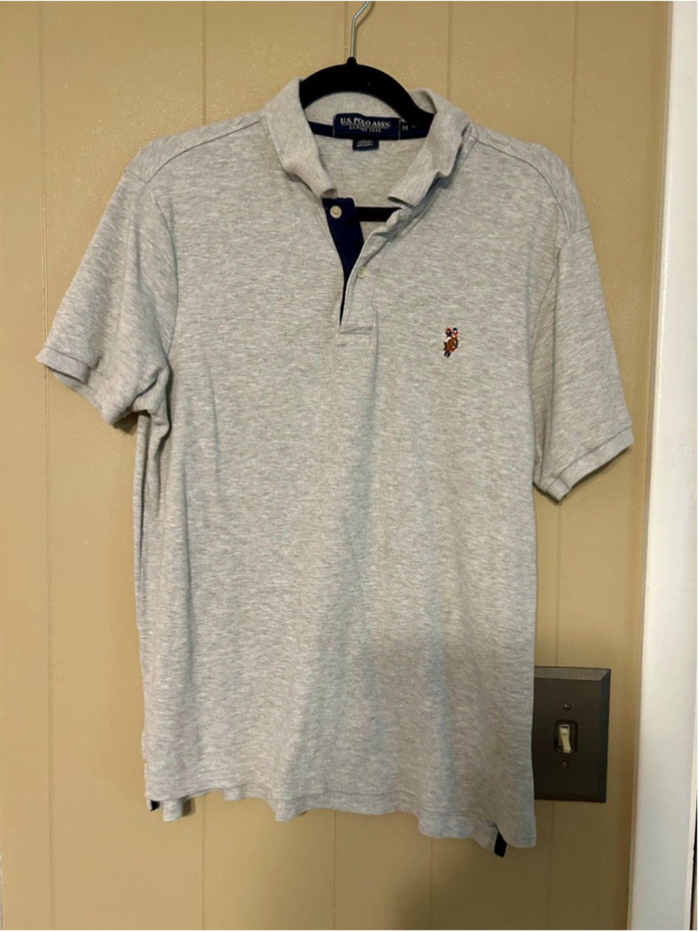 U.S. Polo Men’s Grey Navy Blue Shirt Size M